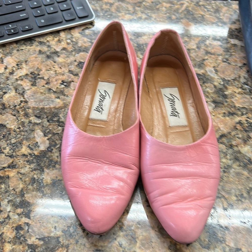 Vintage Sonata Pink Leather Flats Size 4 Made in Taiwan